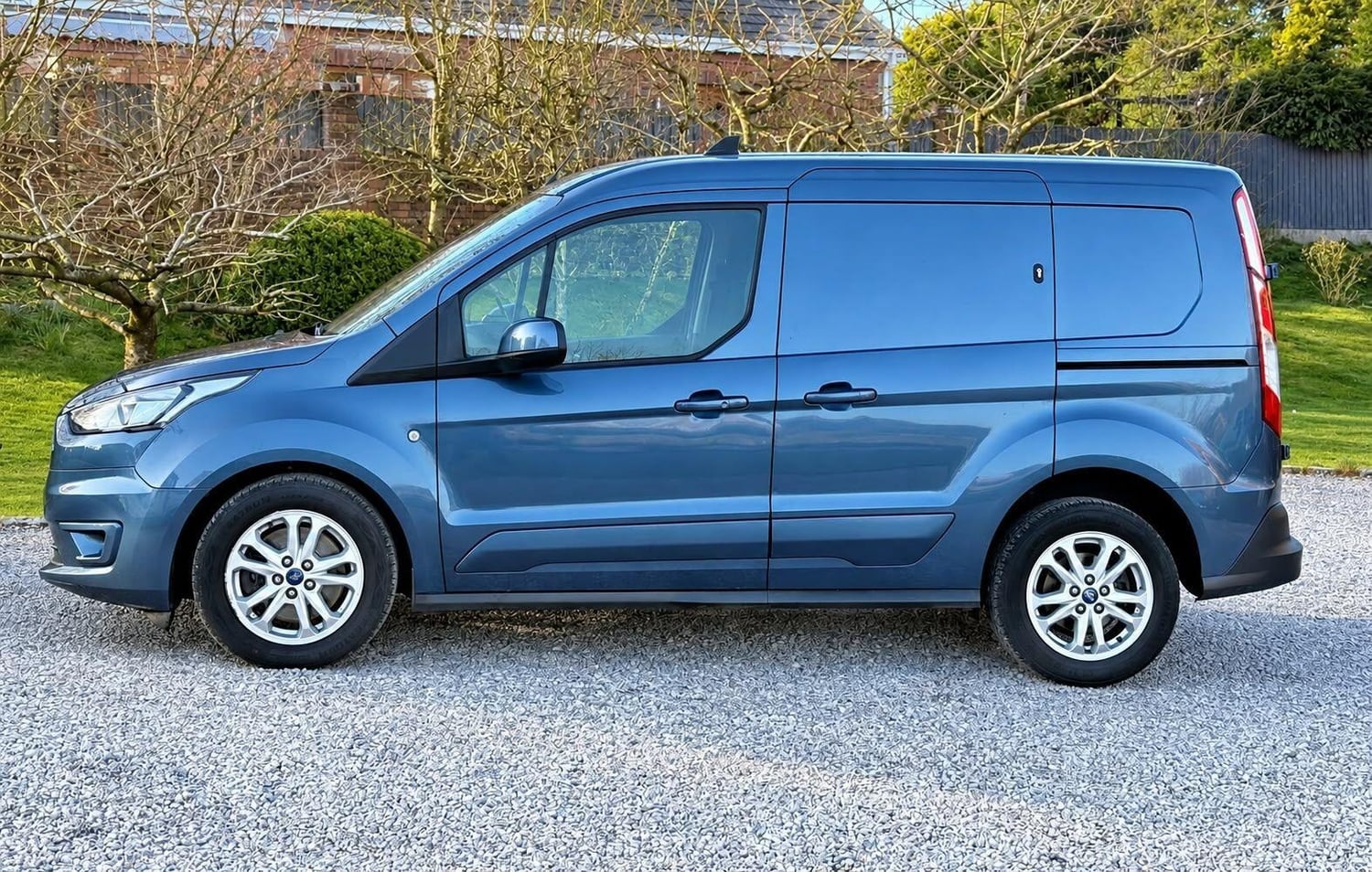 Ford Transit Connect 2021 - Vans & Commercial Vehicles in Ashford