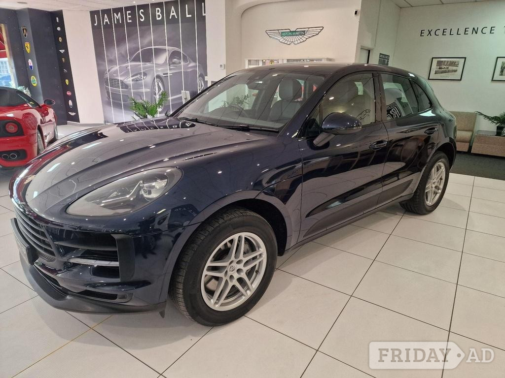 [ berth ]Porsche Macan