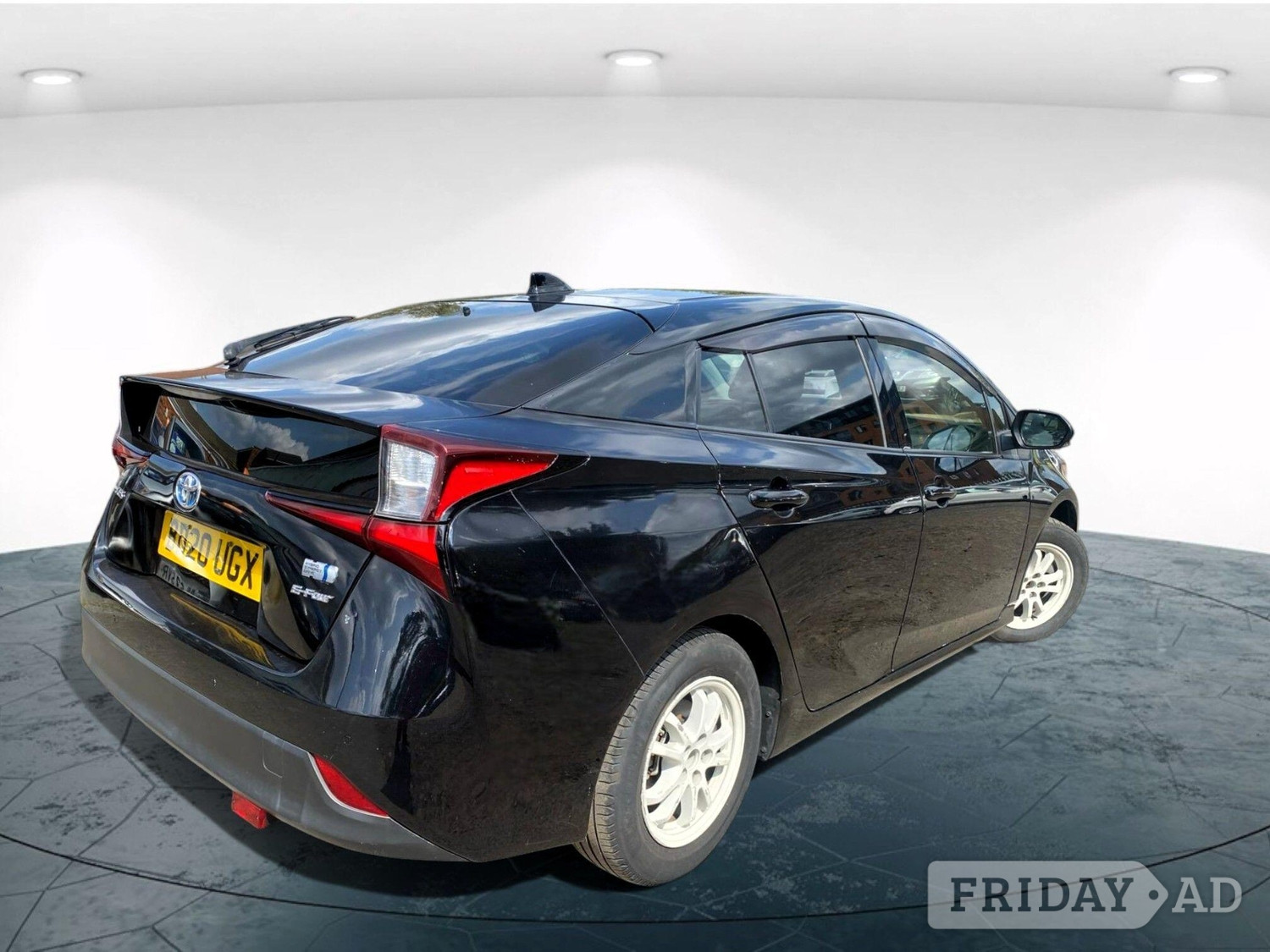 Toyota Prius 2020 - Cars in Walsall