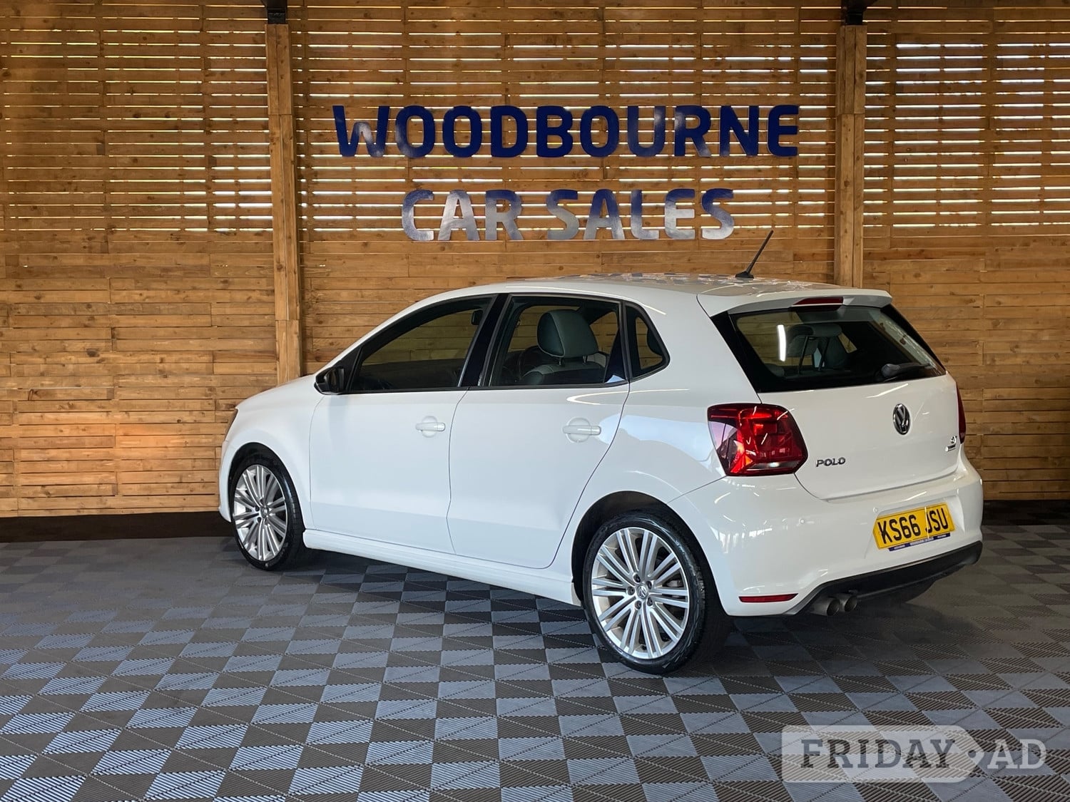 [ berth ]Volkswagen Polo