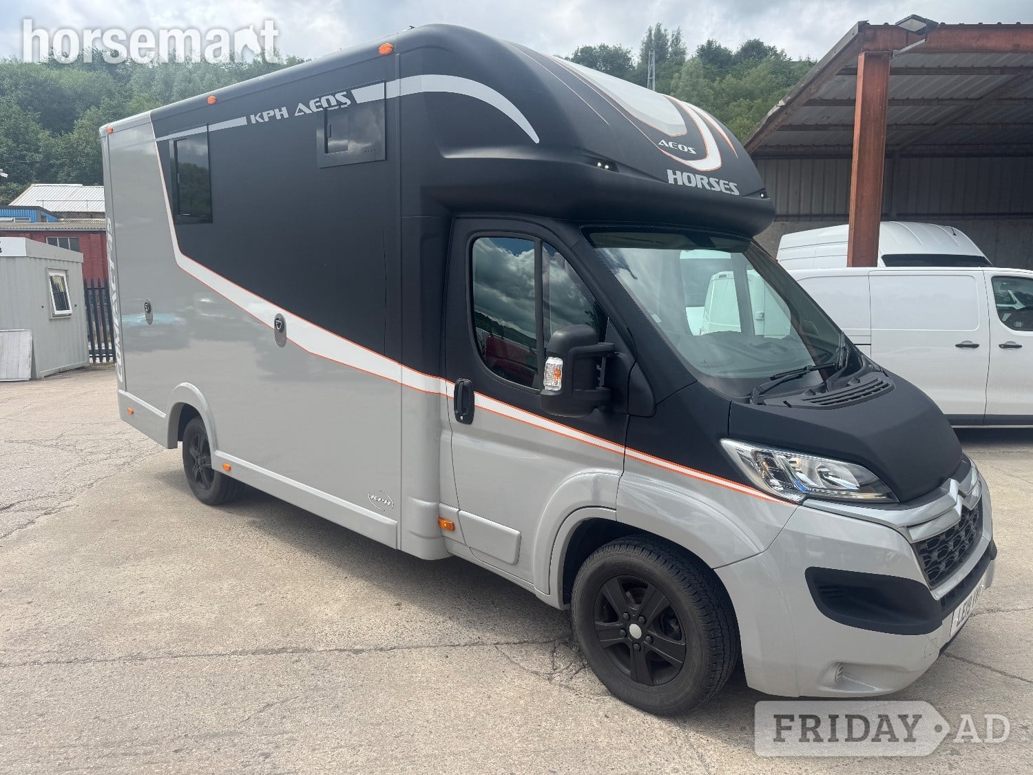 Kevin Parker Aeos Compact 45 Citroen Horsebox in Elland