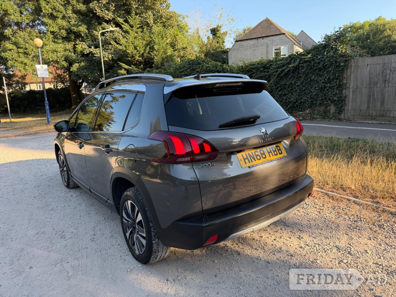 [ berth ]Peugeot 2008