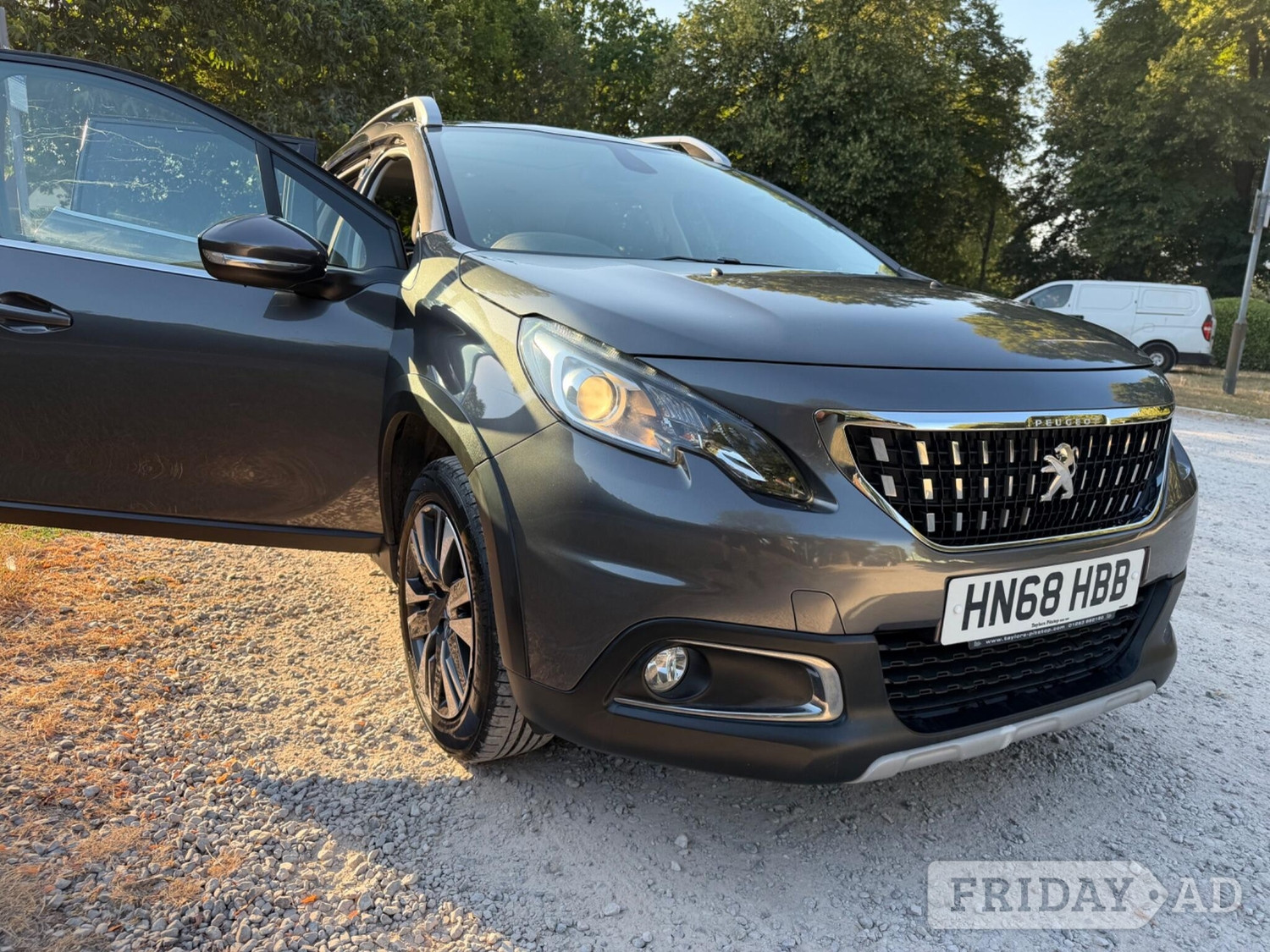 Peugeot 2008 2018 - Cars