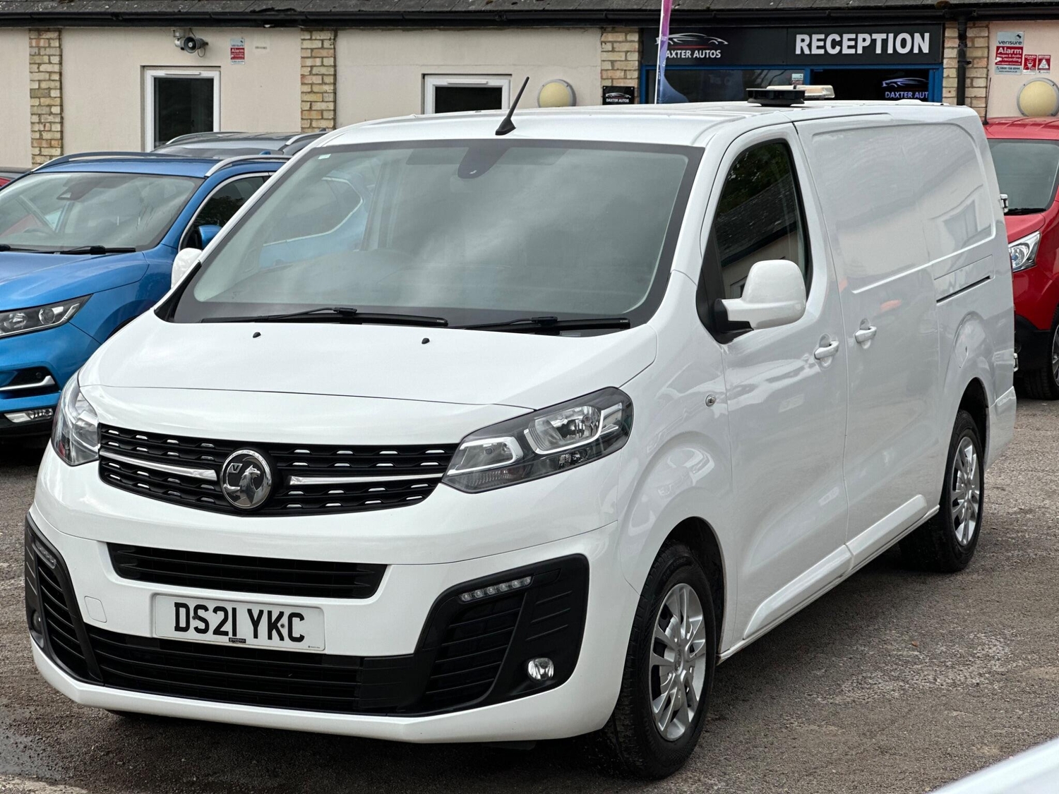 [ berth ]Vauxhall Vivaro