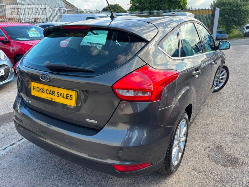 Ford Focus 2018 - Cars