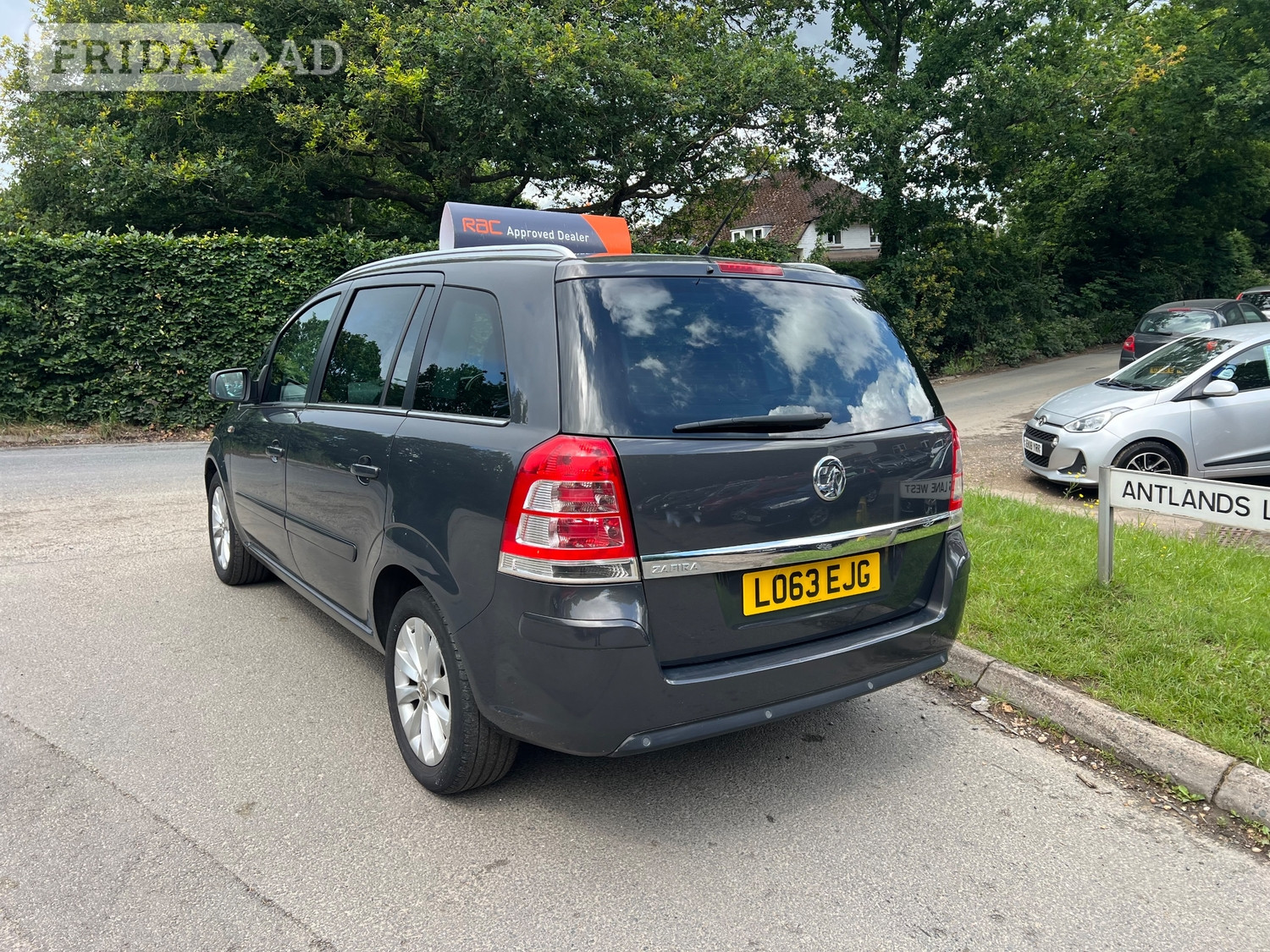 Vauxhall Zafira 2014 - Cars in Horley