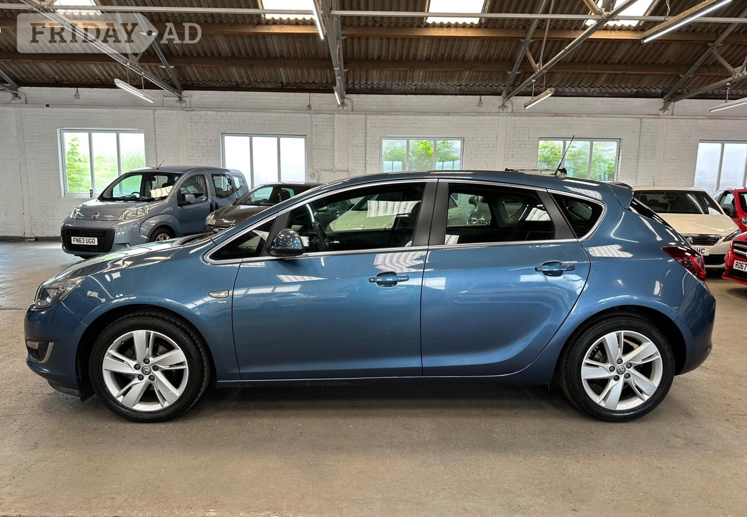 Vauxhall Astra 2015 - Cars