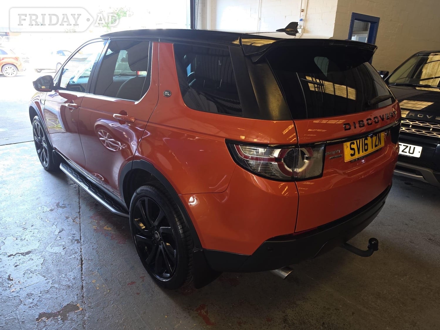 Land Rover Discovery Sport 2016 - Cars in Pontypridd