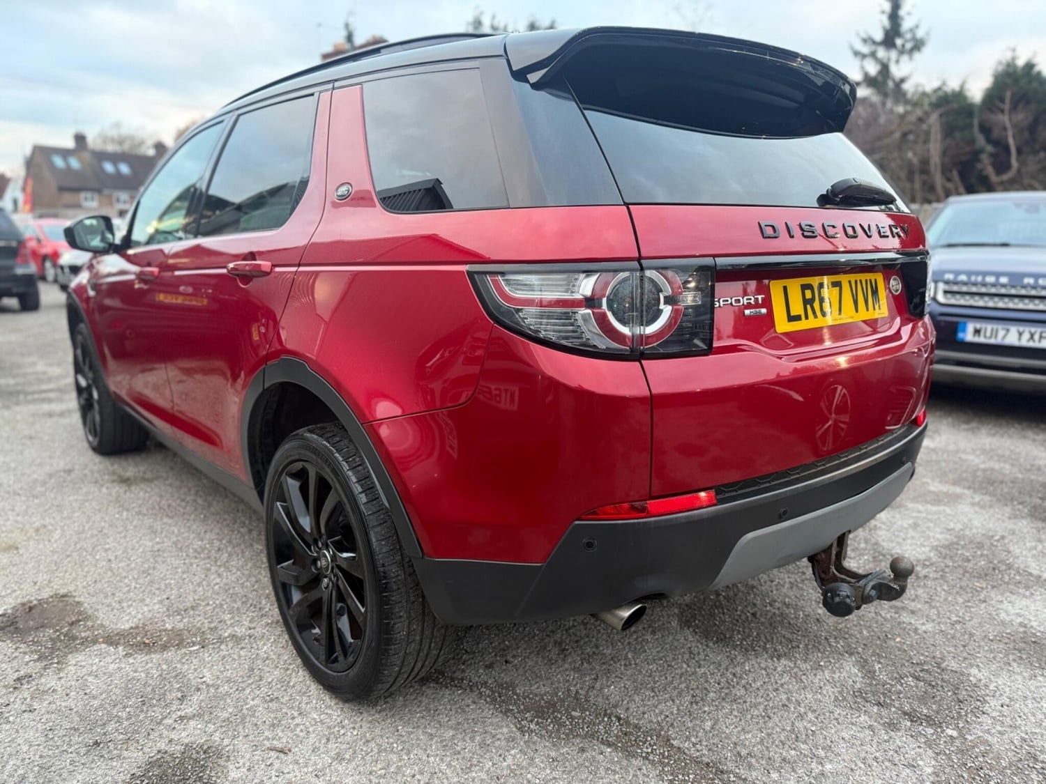 Land Rover Discovery Sport 2017 - Cars in Crawley