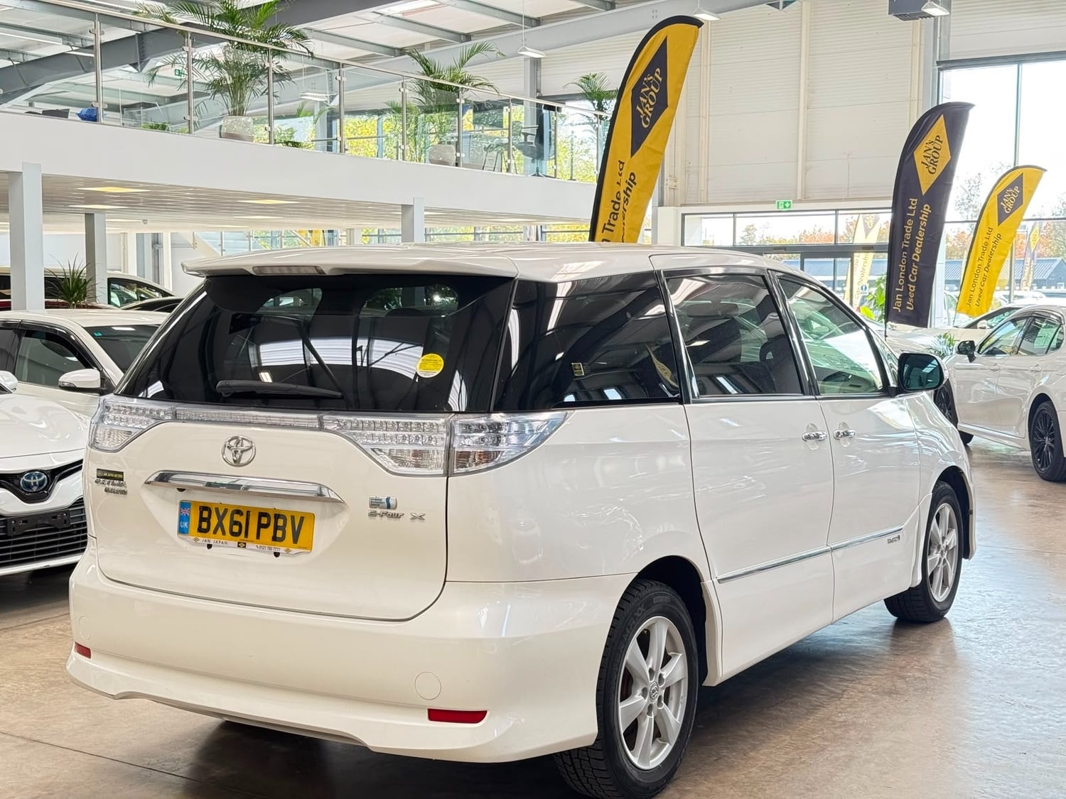 Toyota Estima Reading