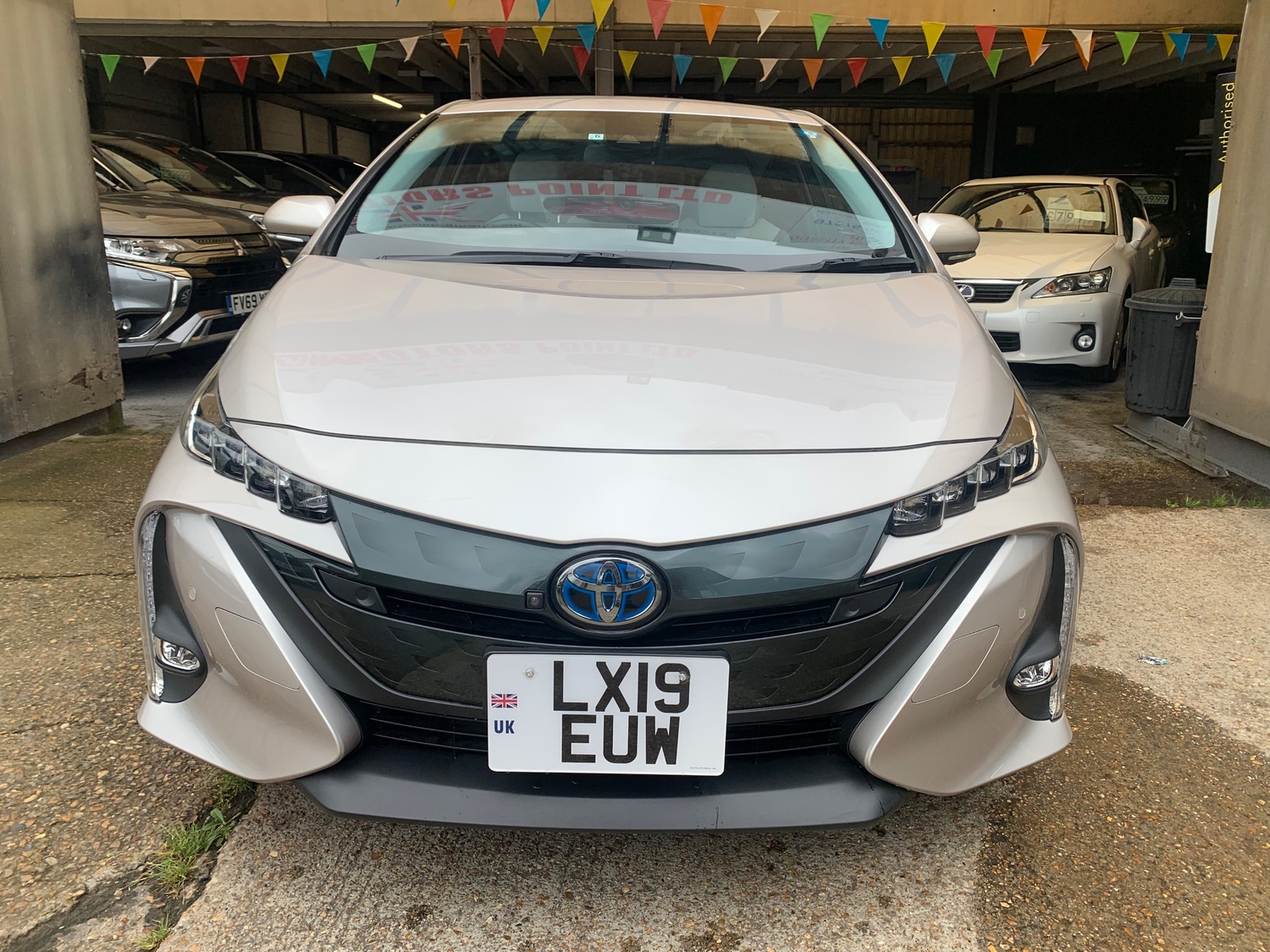 Toyota Prius 2019 - Cars