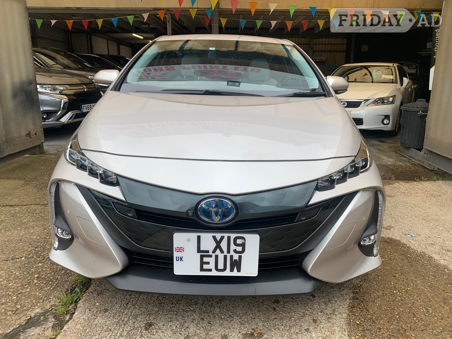 Toyota Prius 2019 - Cars