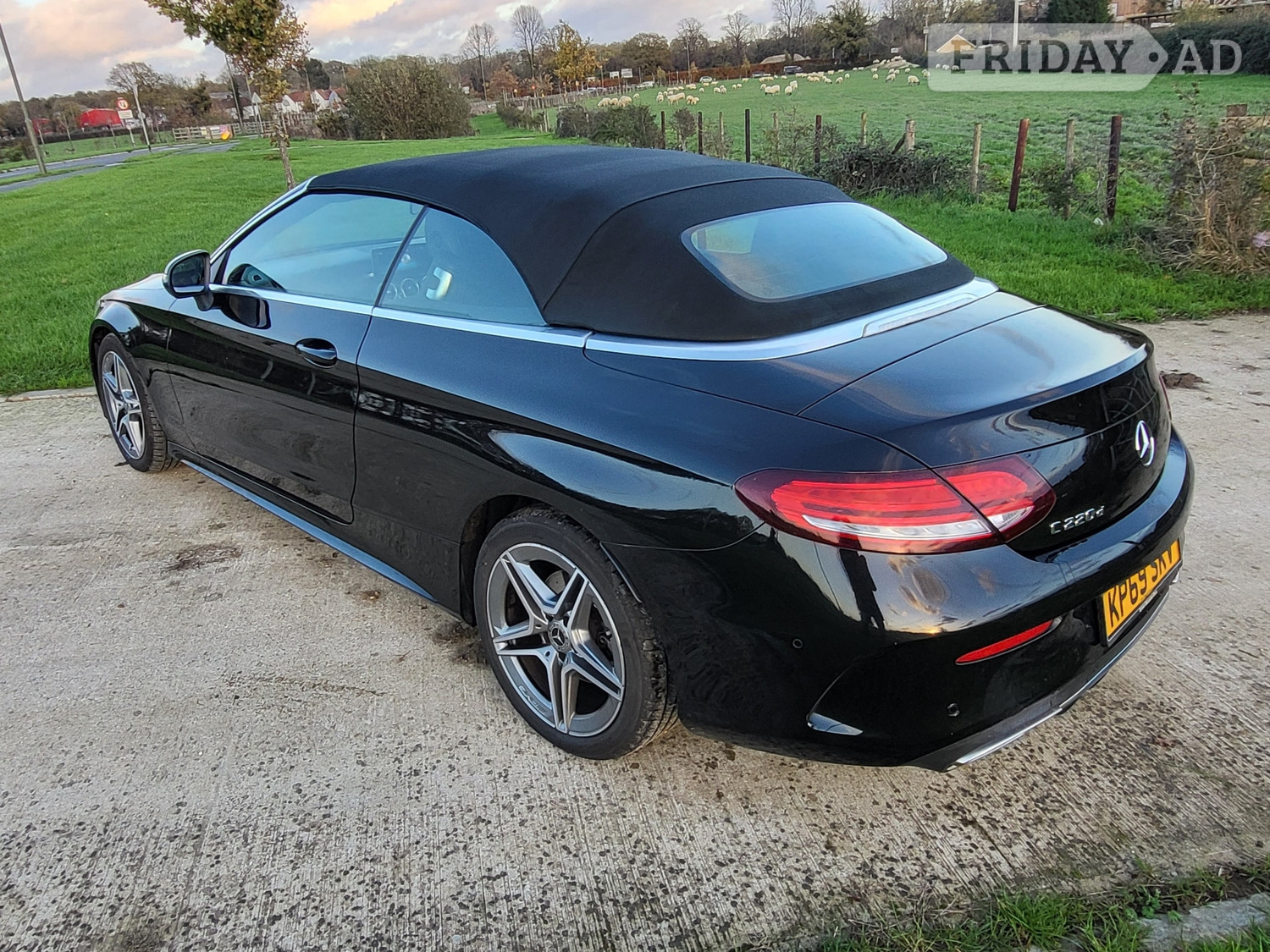 Mercedes-Benz C Class 2019 - Cars in Horley