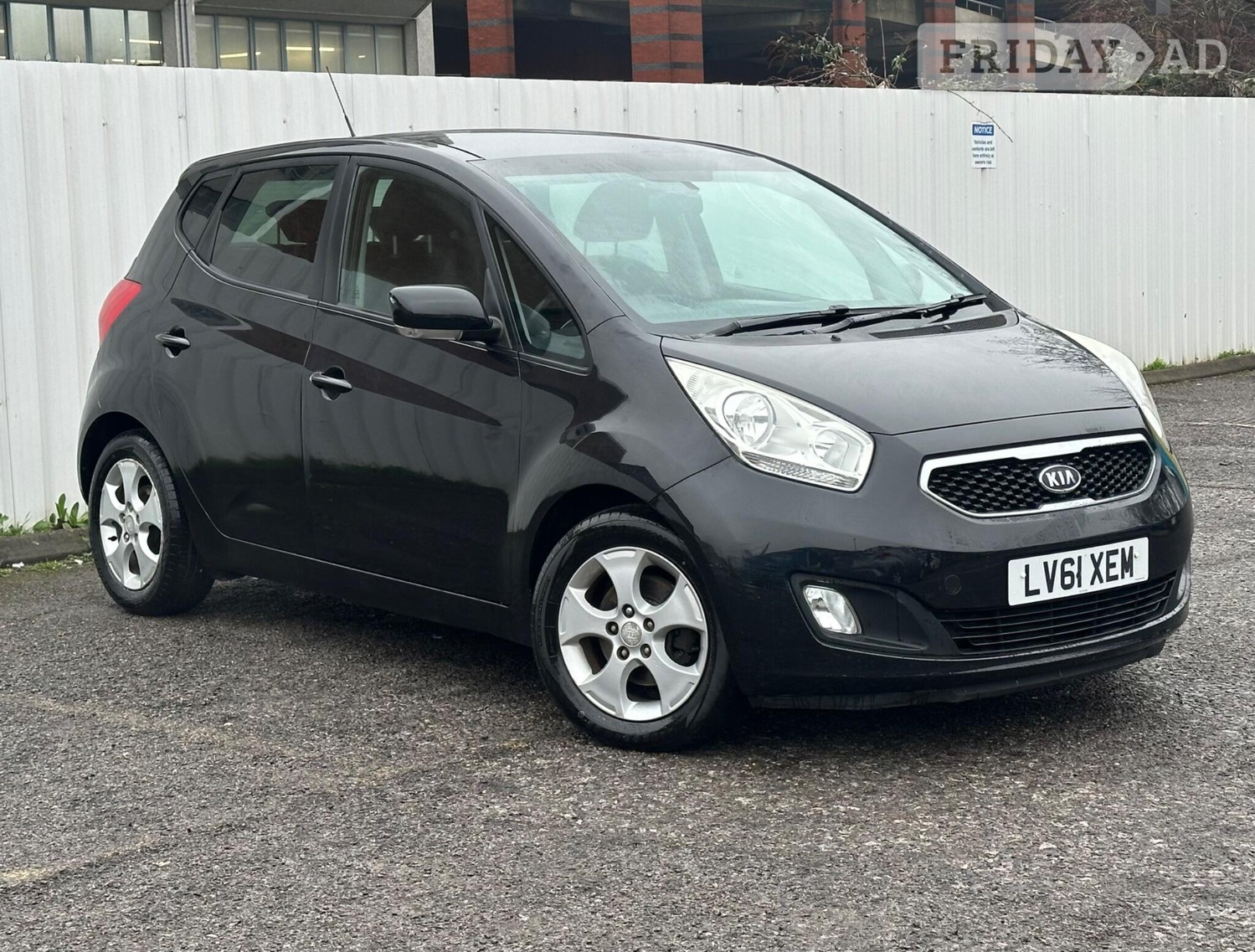 Kia Venga 2011 in Slough