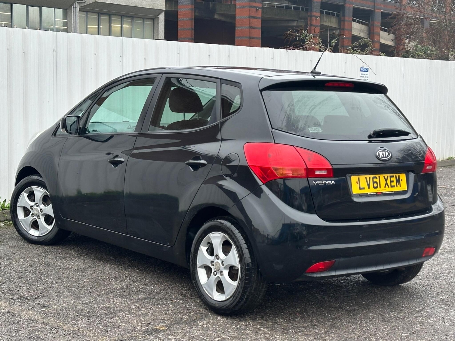 Kia Venga 2011 - Cars