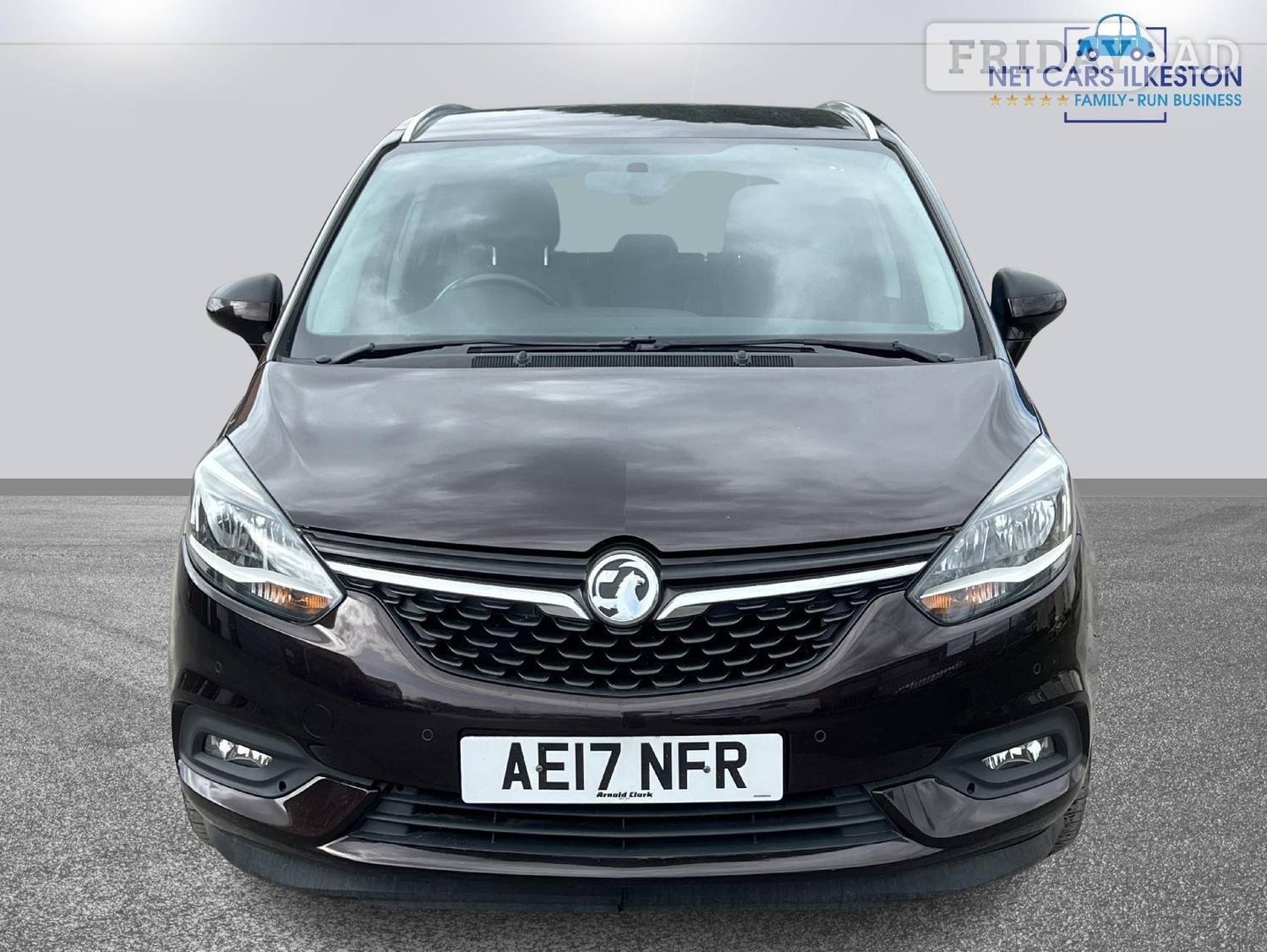 [ berth ]Vauxhall Zafira Tourer
