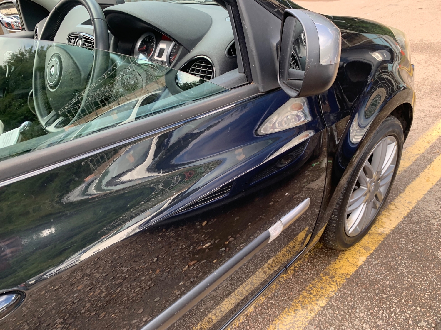 Renault Clio 2012 - Cars in Rickmansworth