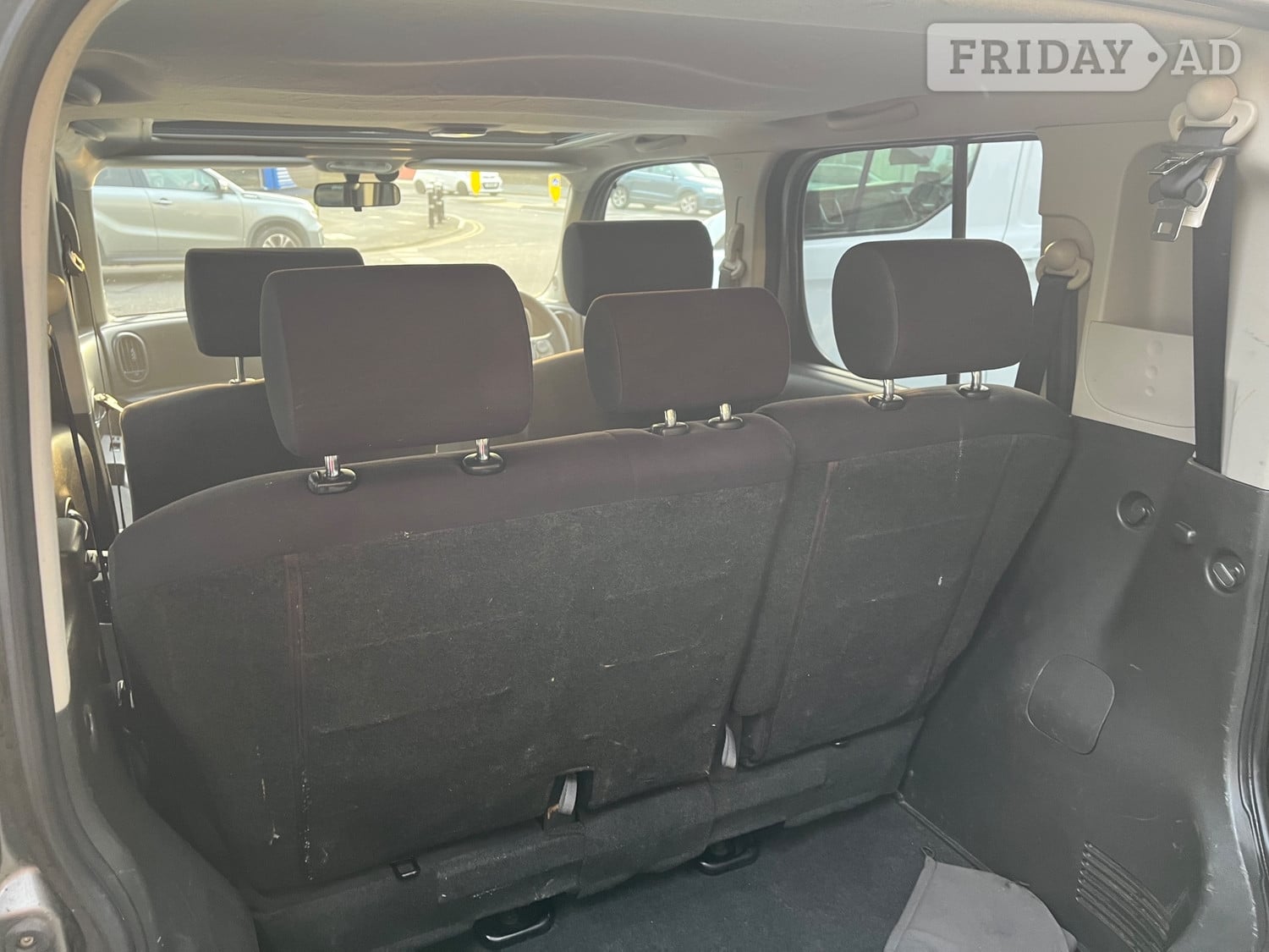 Nissan Cube 2010 - Cars