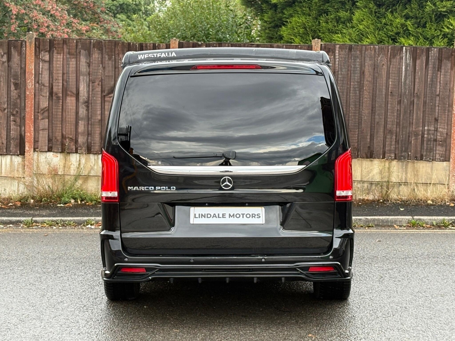 [ berth ]Mercedes-Benz V Class