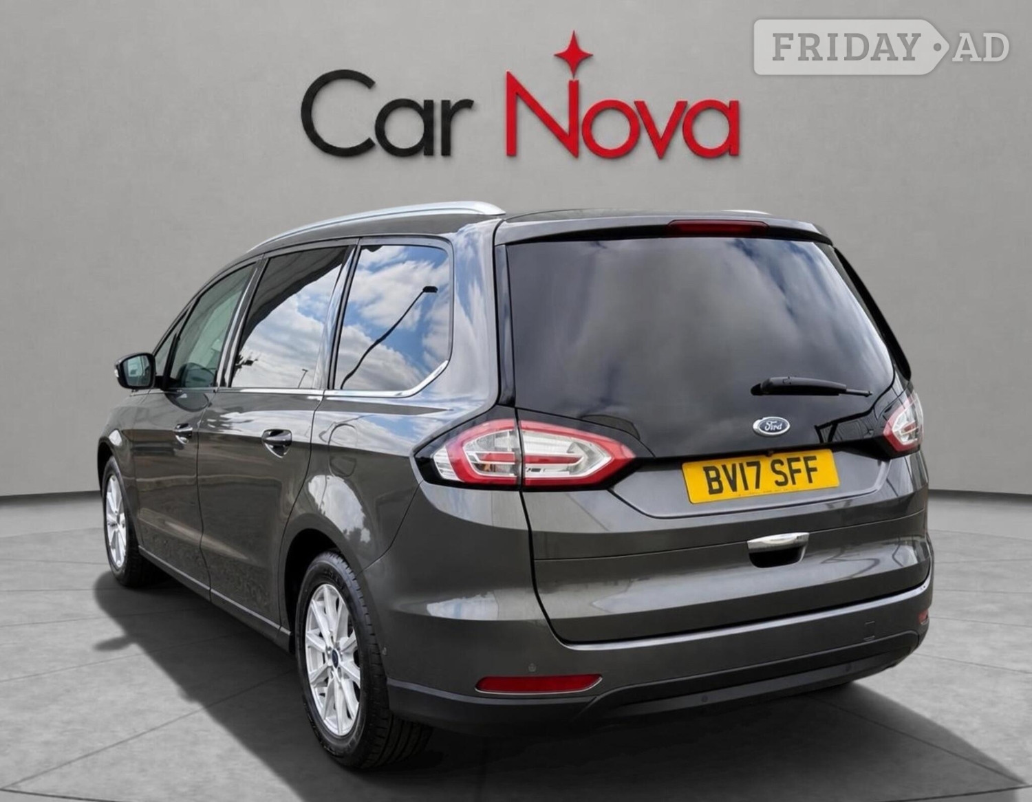 Ford Galaxy 2017 - Cars in Staines