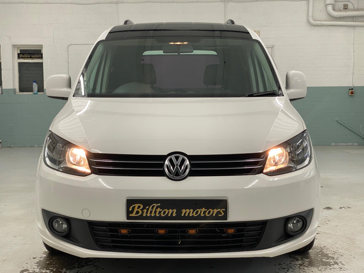 Volkswagen Caddy 2013 - Vans & Commercial Vehicles
