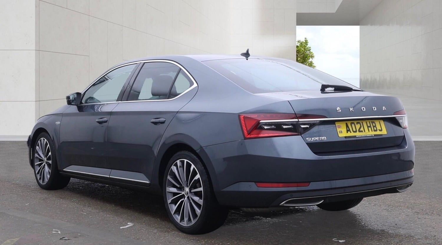 Skoda Superb 2021 - Cars in Clevedon