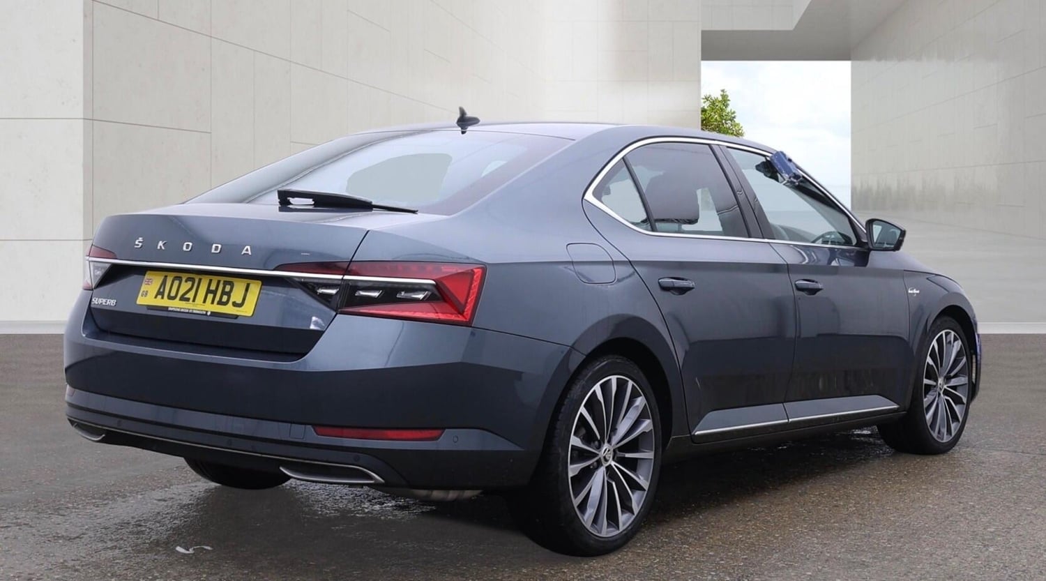 Skoda Superb 2021 - Cars