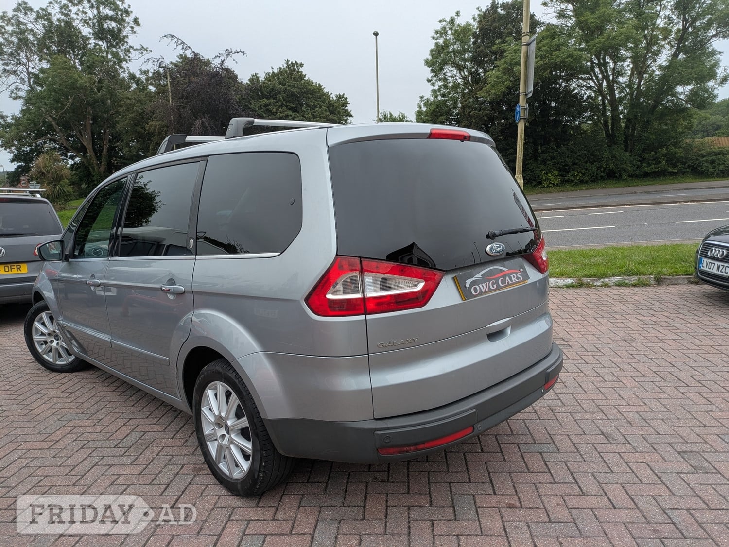 Ford Galaxy 2009 - Cars