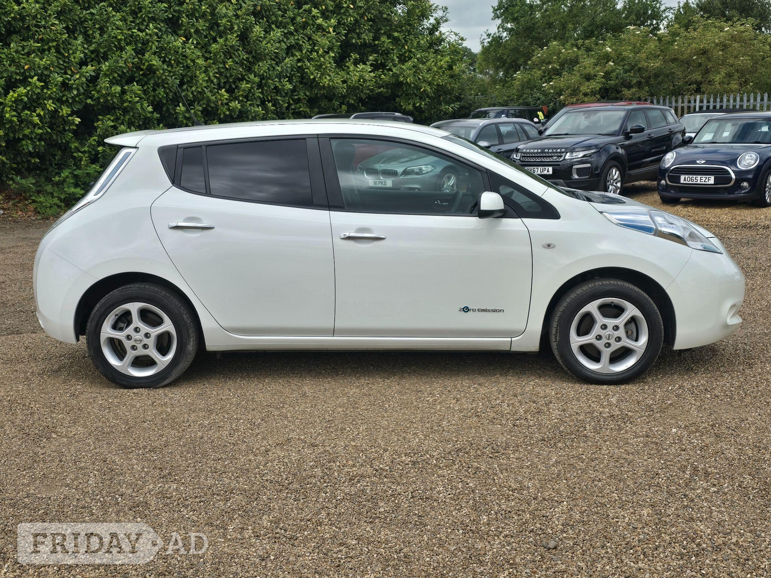 [ berth ]Nissan LEAF