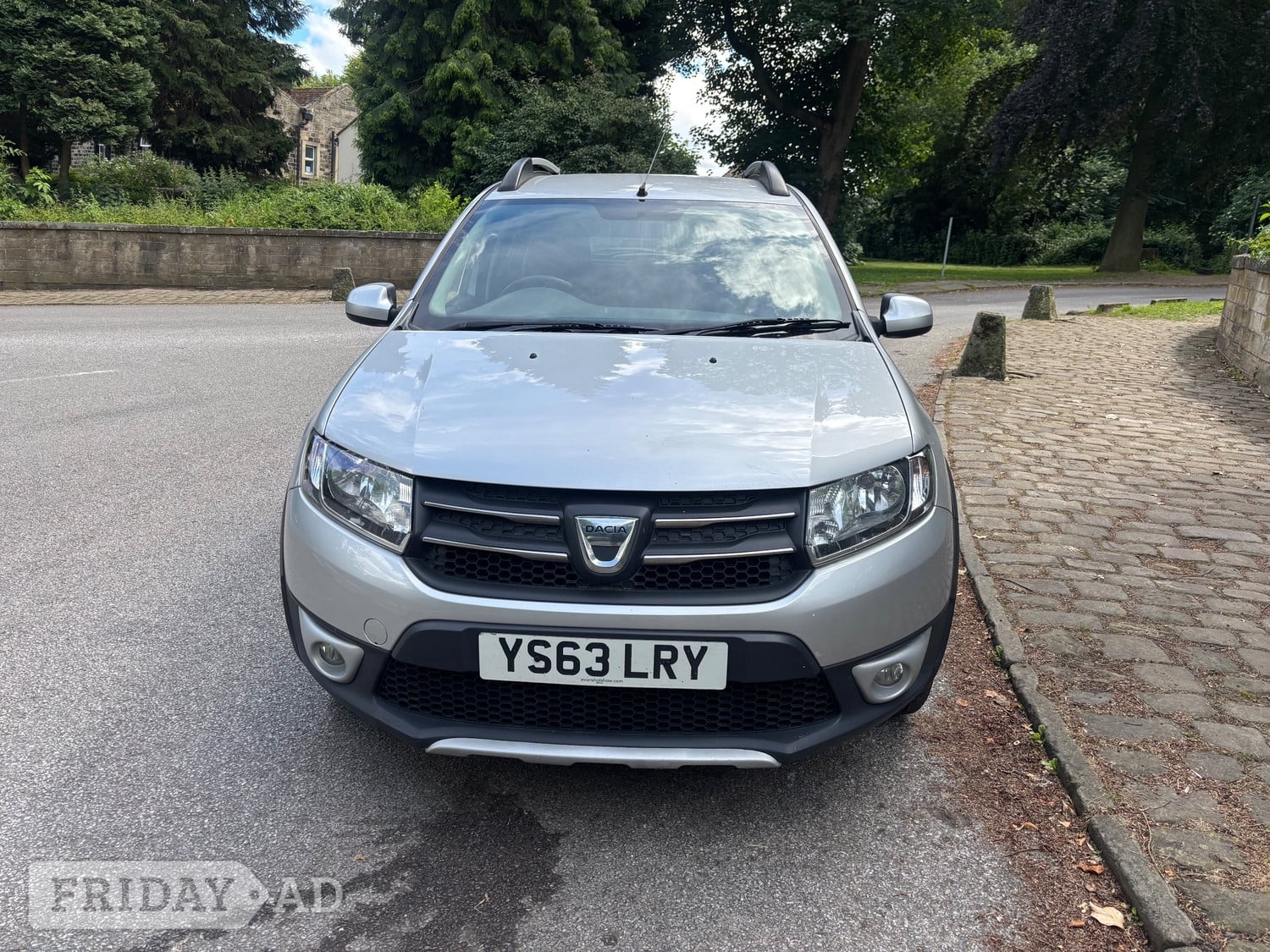 [ berth ]Dacia Sandero Stepway