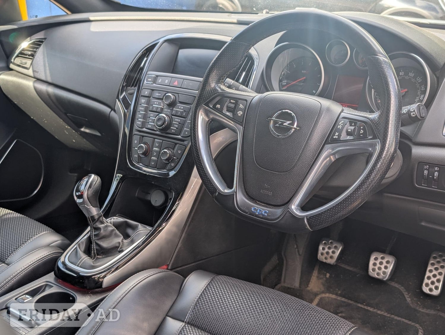 [ berth ]Vauxhall Astra