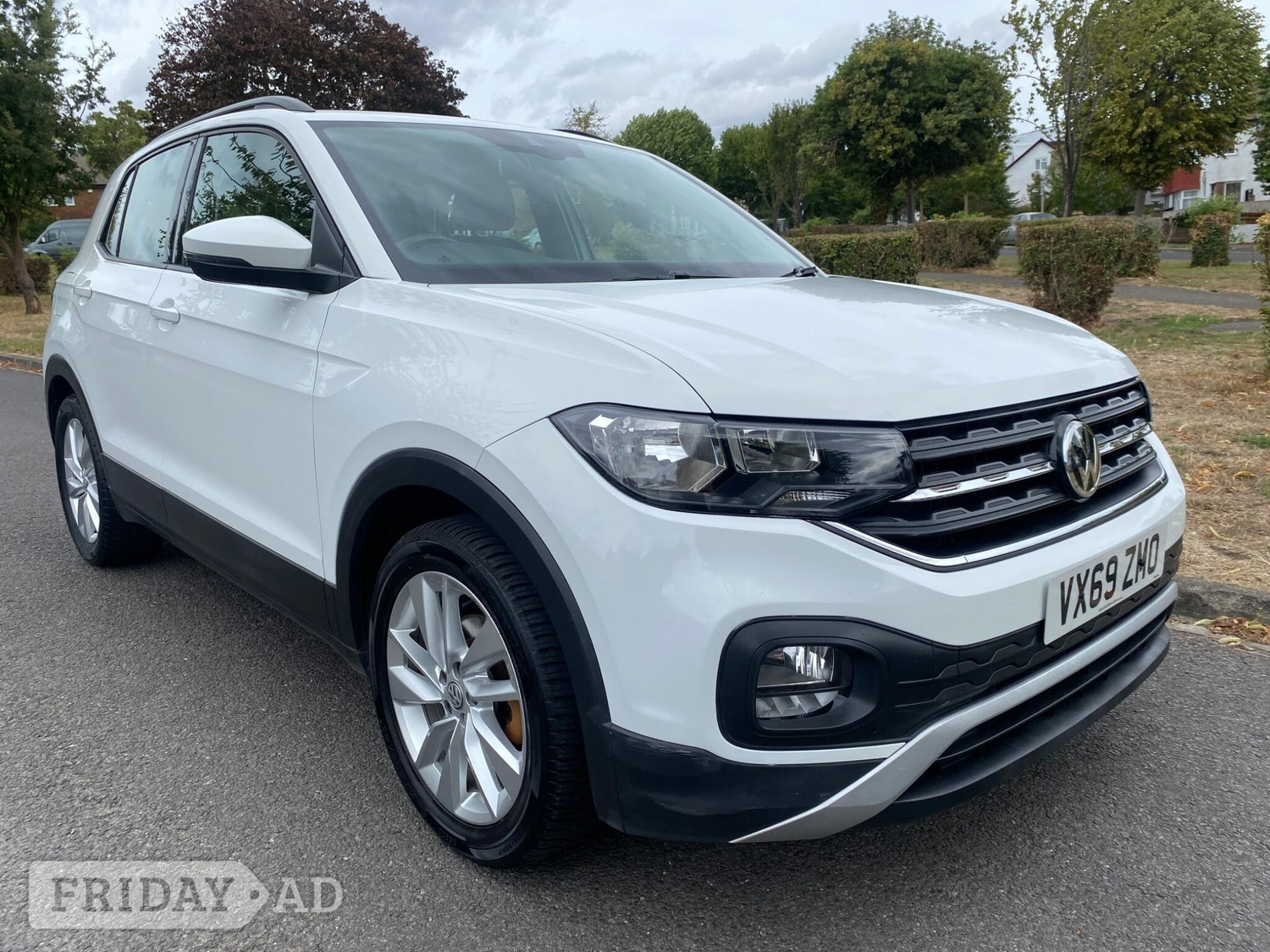 Volkswagen T-Cross 2019 - Cars