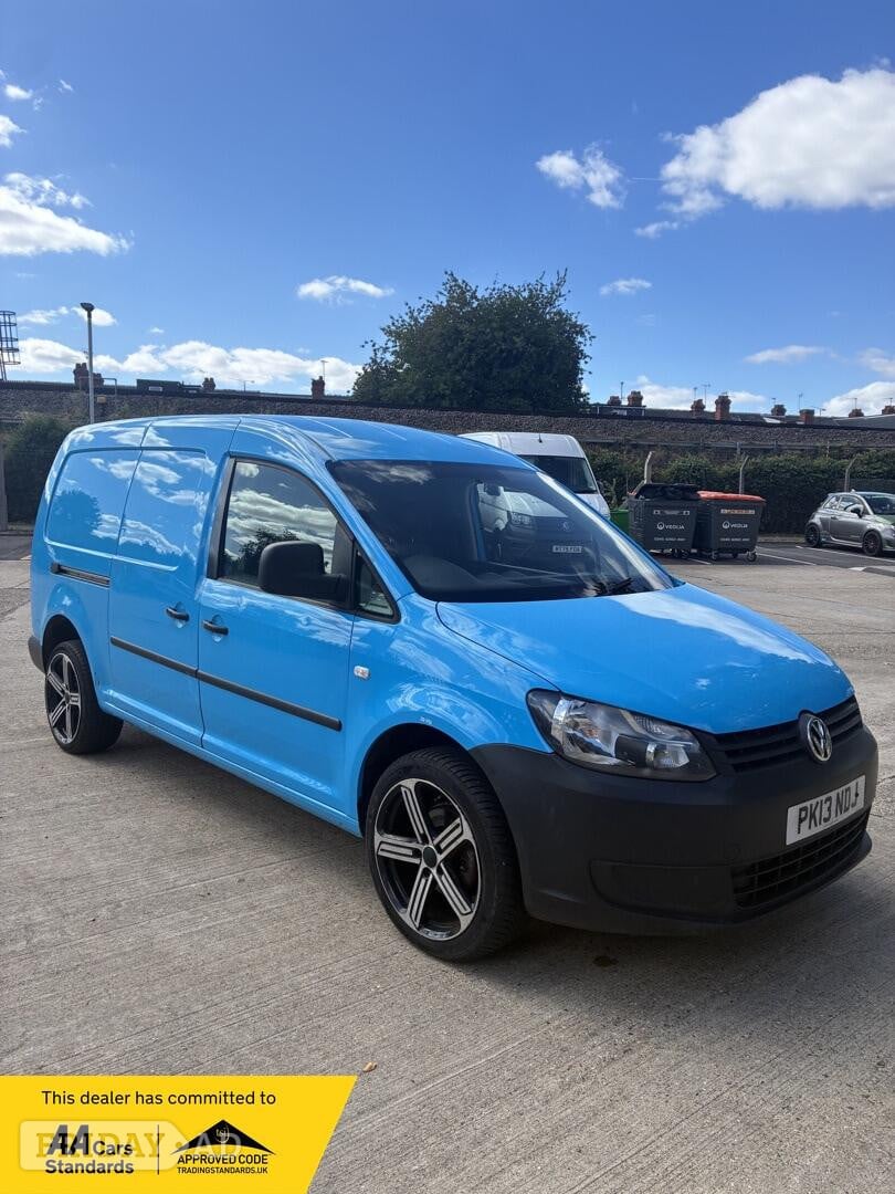 Volkswagen Caddy Maxi 2013 in Reading