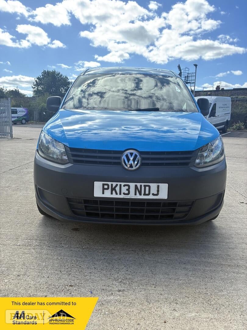 Volkswagen Caddy Maxi Reading