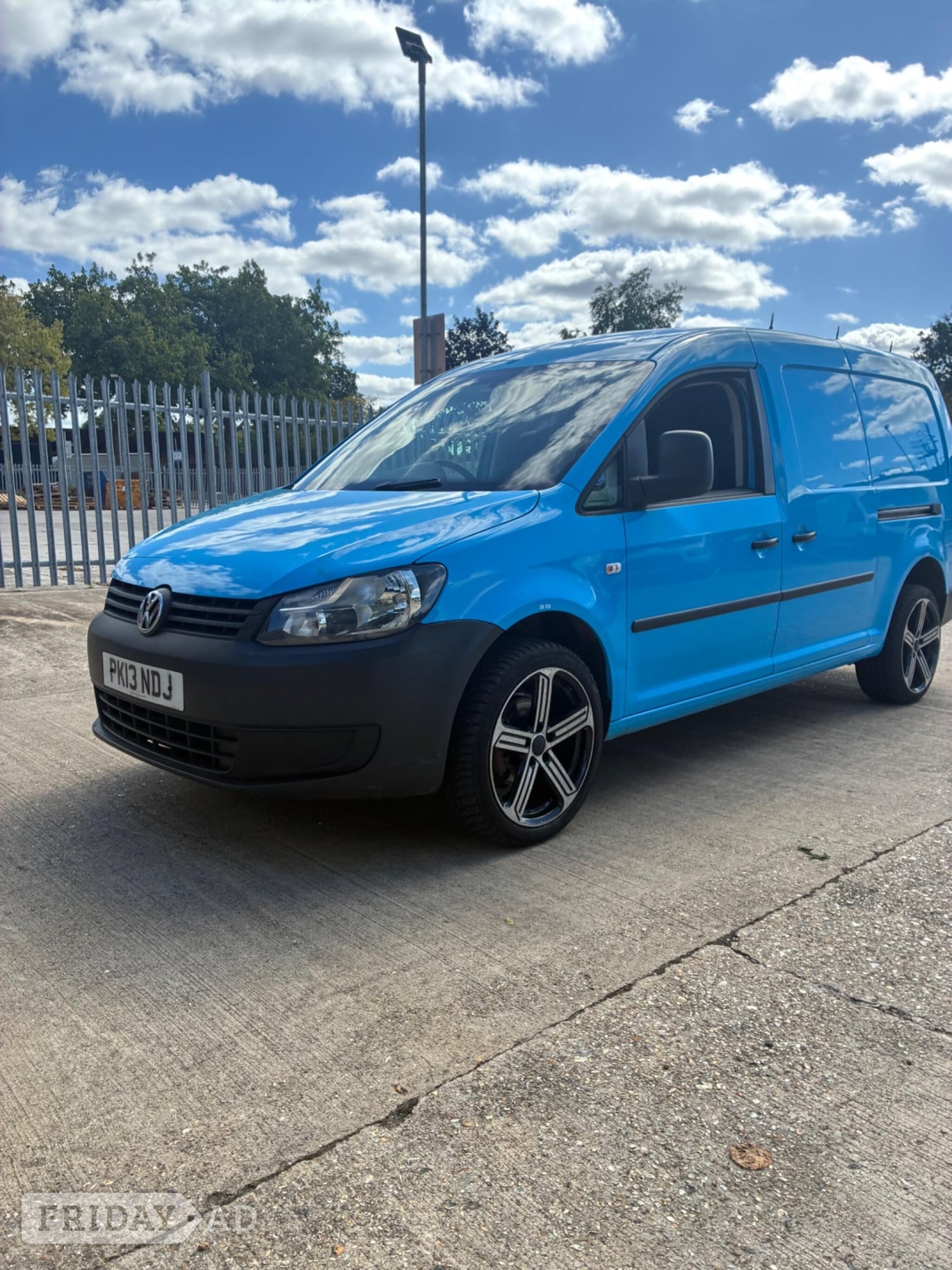 [ berth ]Volkswagen Caddy Maxi