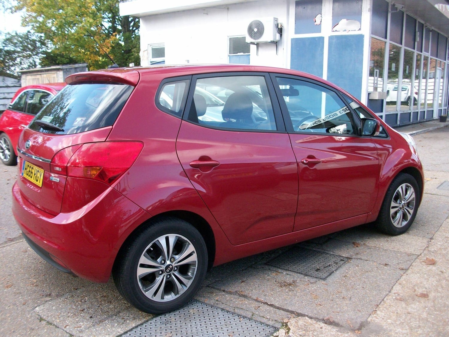 [ berth ]Kia Venga