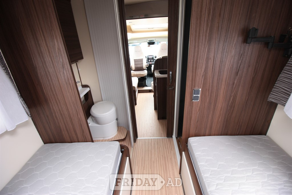 [4 berth ]Benimar Mileo 264