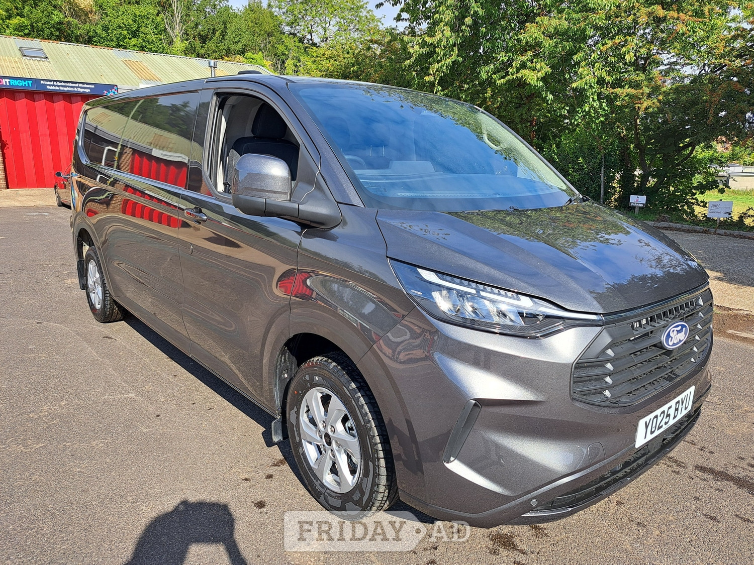 [ berth ]Ford Transit Custom