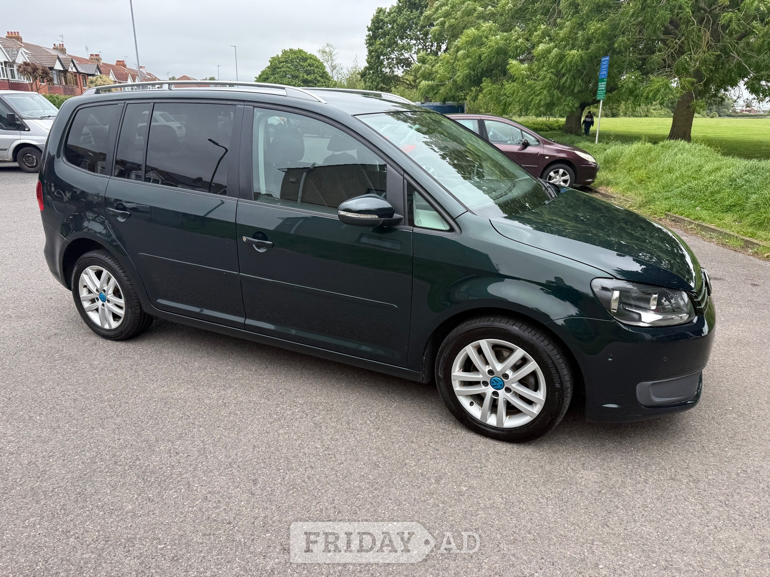 [ berth ]Volkswagen Touran