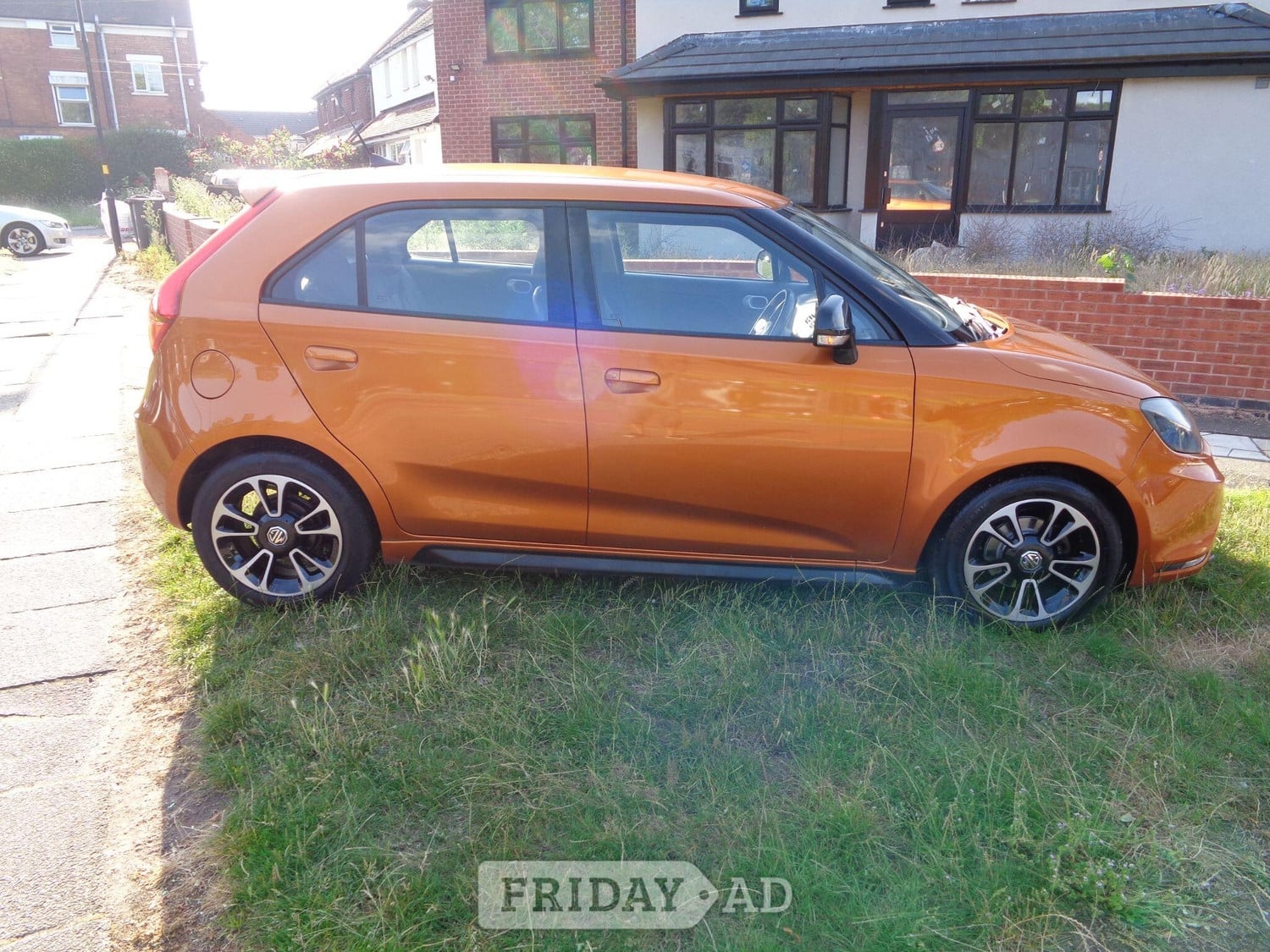 [ berth ]MG MG3