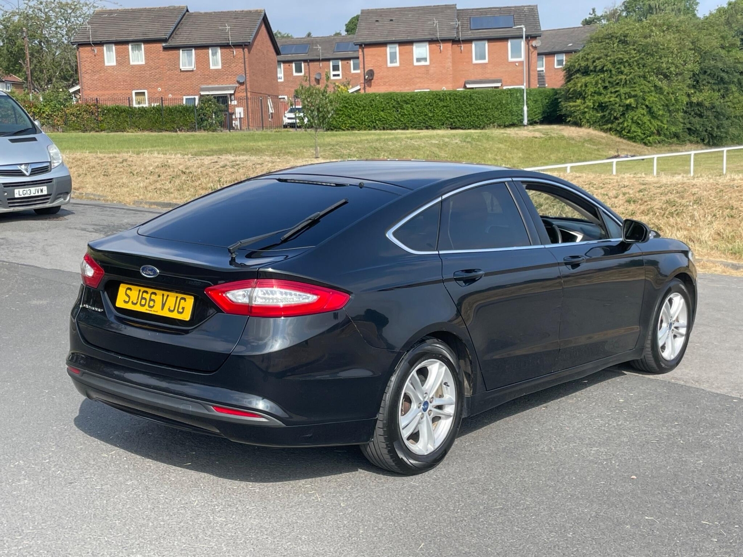 Ford Mondeo 2016 - Cars in Leeds