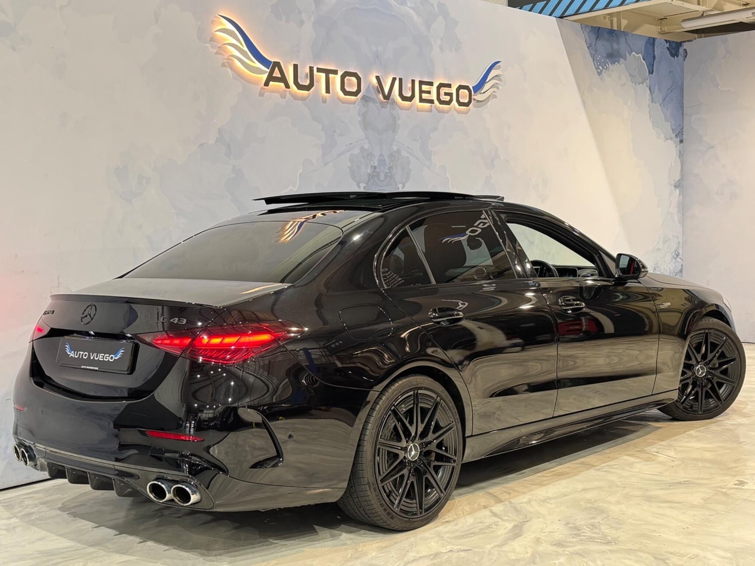 [ berth ]Mercedes-Benz C Class