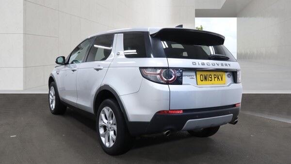 [ berth ]Land Rover Discovery Sport