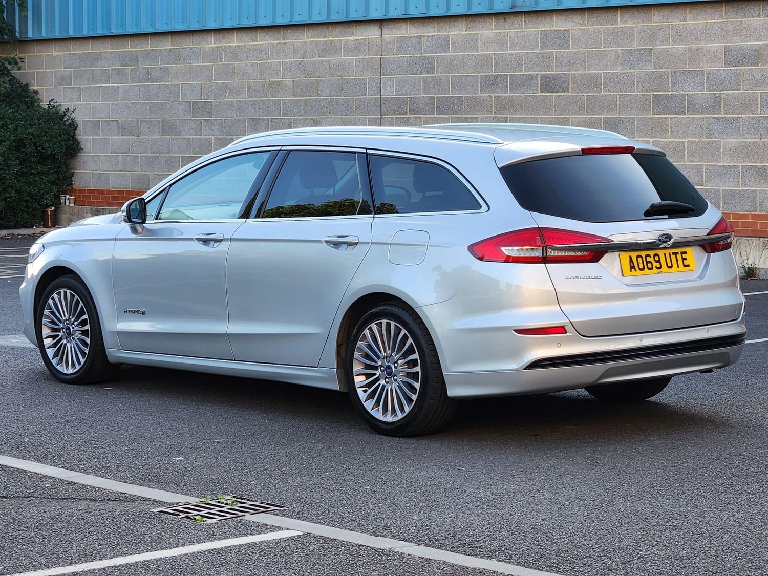 Ford Mondeo 2019 - Cars