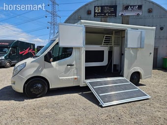 JMS Icon Vauxhall Horsebox