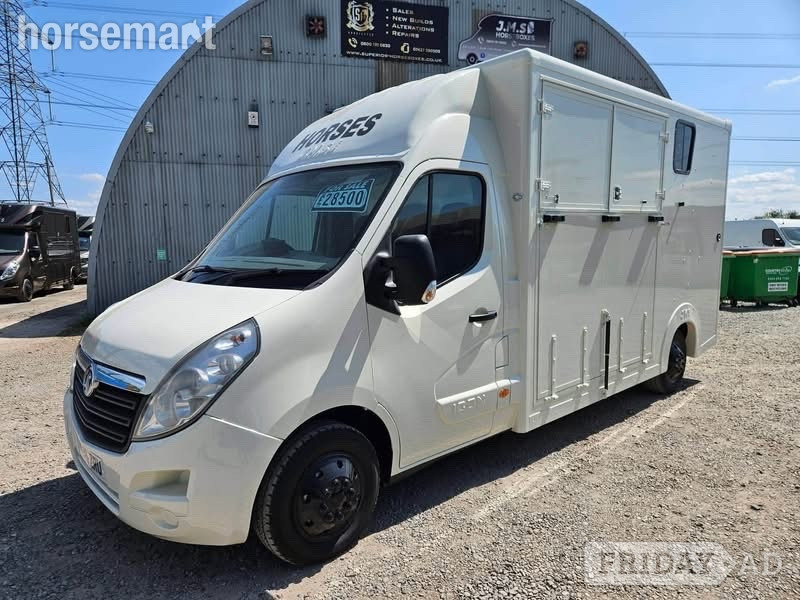 [ berth ]Jms horseboxes Icon