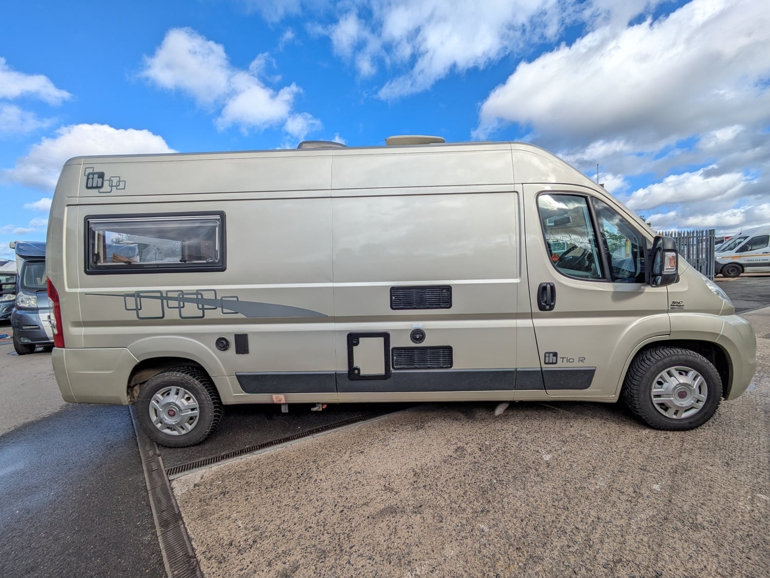 IH Campers Tio R Bracknell