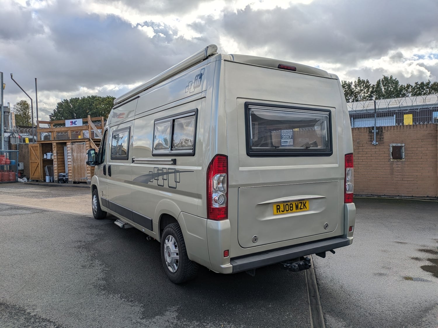 IH Tio R 2008 - Motorhomes & Caravans