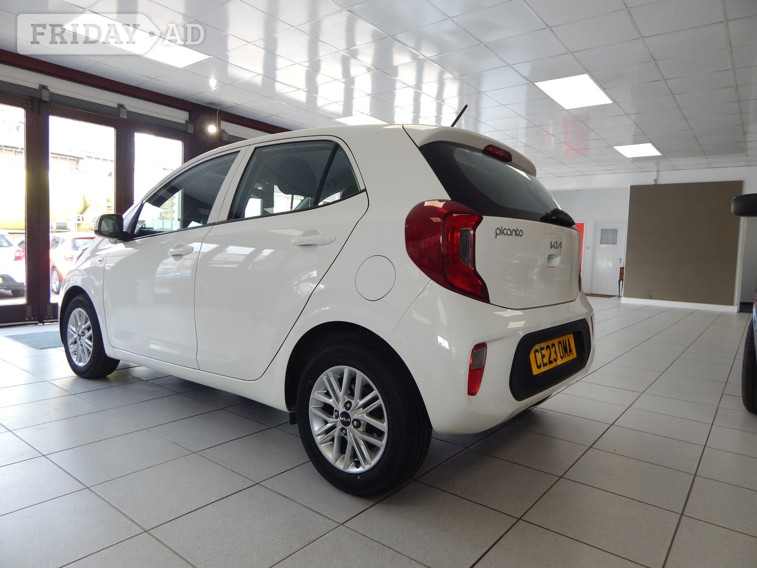Kia Picanto 2023 - Cars in Taunton