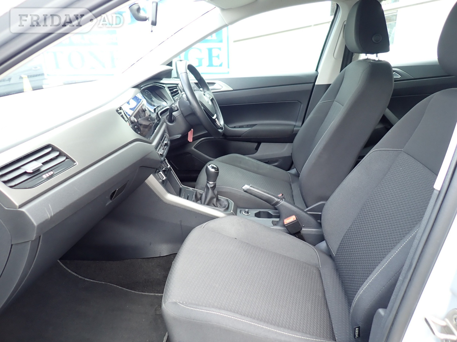 [ berth ]Volkswagen Polo